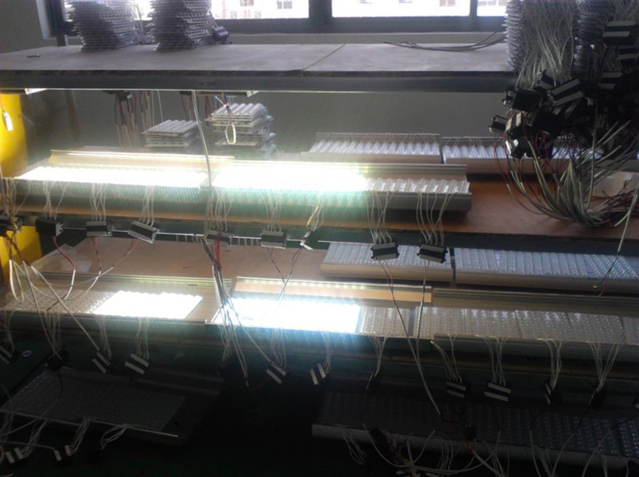 LED light source aging process